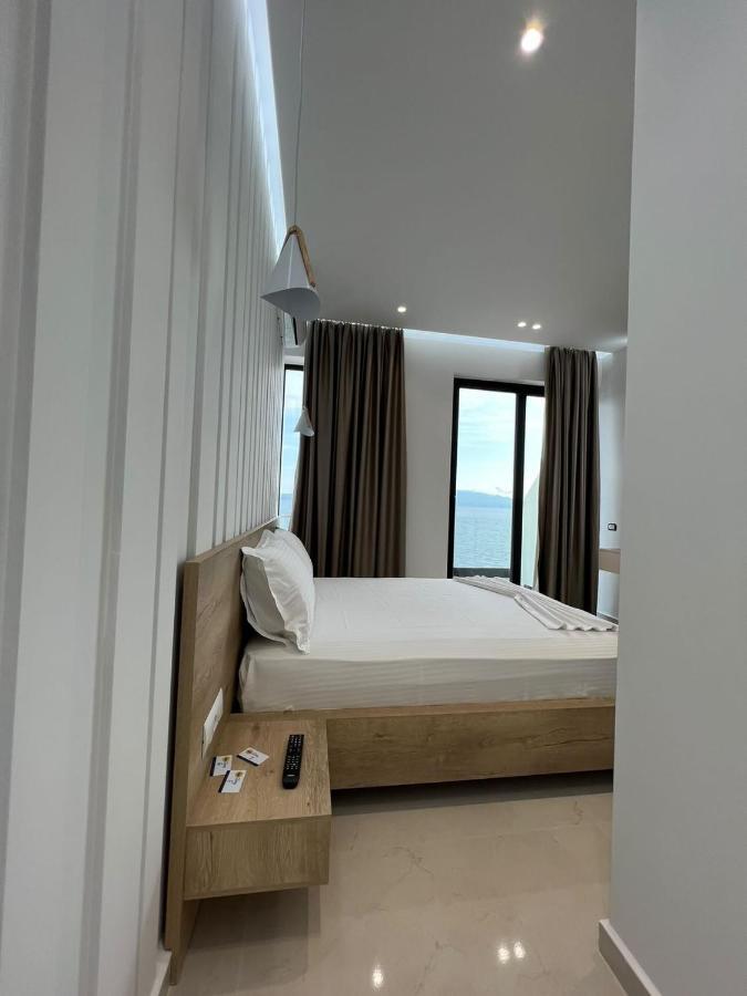 Villa Xhefri 2 Sarandë Esterno foto