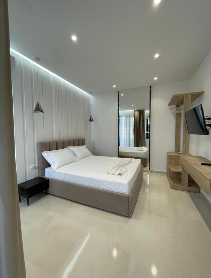 Villa Xhefri 2 Sarandë Esterno foto