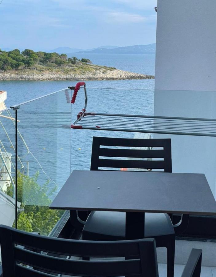Villa Xhefri 2 Sarandë Esterno foto