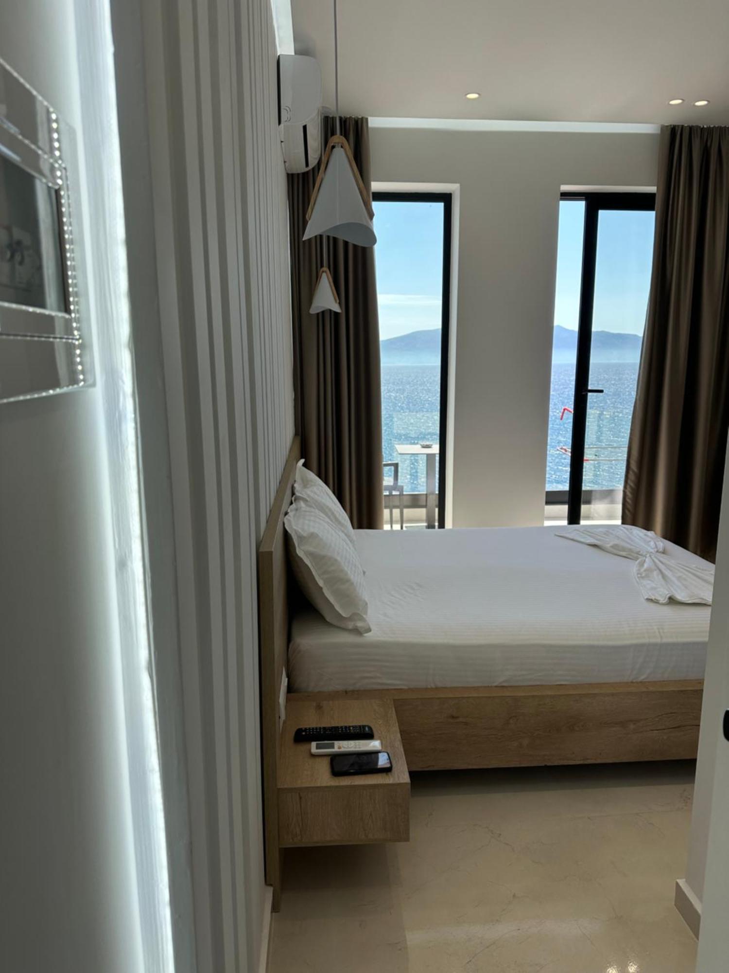 Villa Xhefri 2 Sarandë Esterno foto