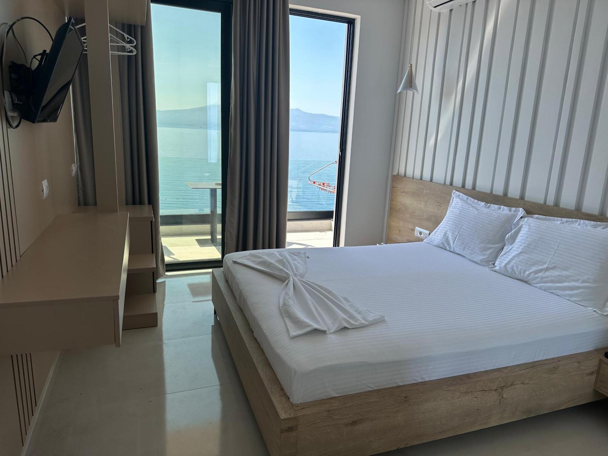 Villa Xhefri 2 Sarandë Esterno foto